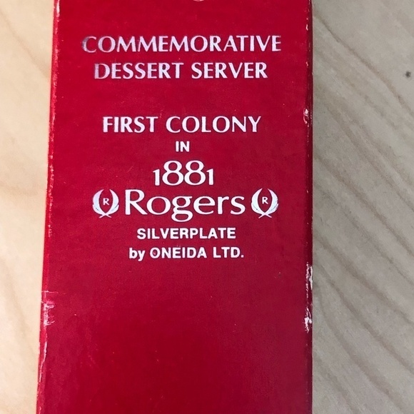 Oneida ROGERS Commemorative Dessert Server - First Colony 1881 - Picture 2 of 11